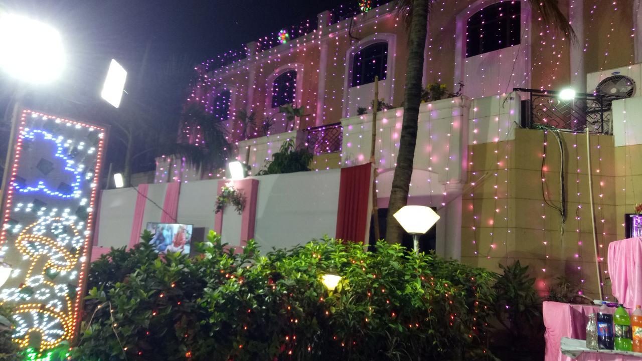 Hotel The Royal Residency Bodh Gaya Esterno foto