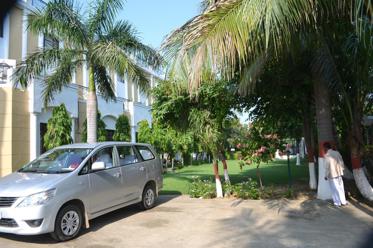Hotel The Royal Residency Bodh Gaya Esterno foto
