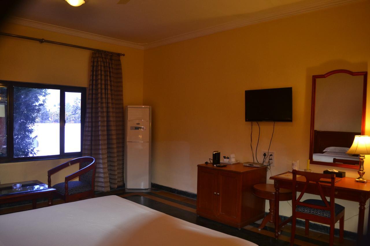 Hotel The Royal Residency Bodh Gaya Esterno foto