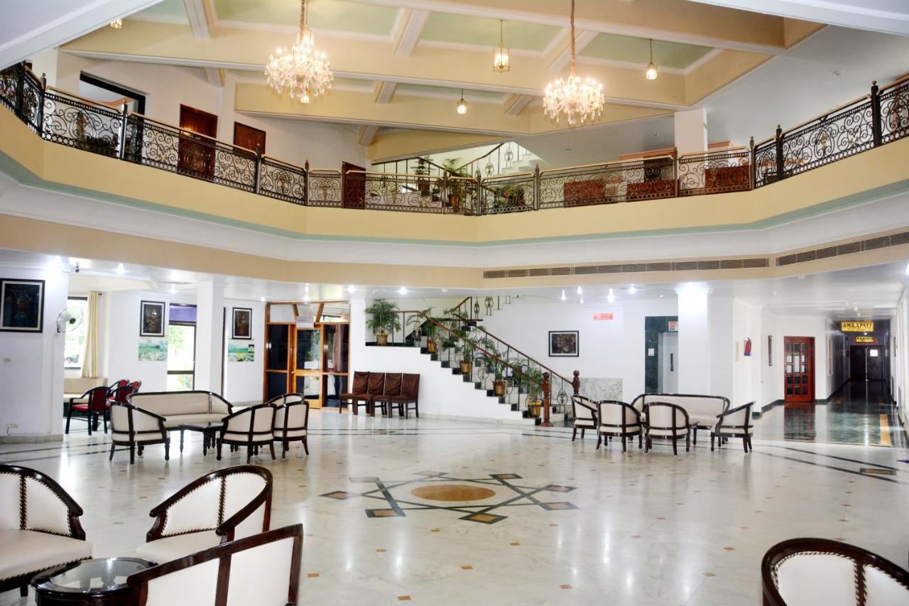 Hotel The Royal Residency Bodh Gaya Esterno foto