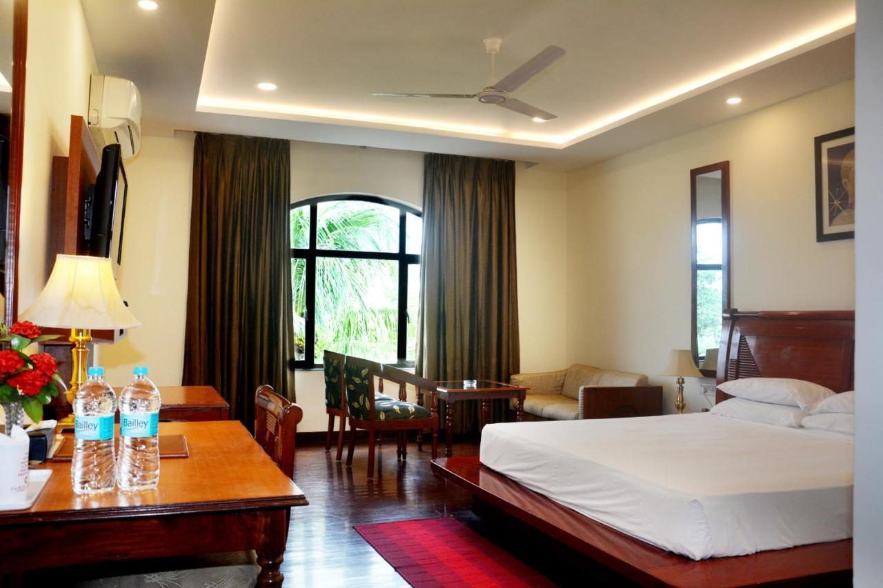 Hotel The Royal Residency Bodh Gaya Esterno foto