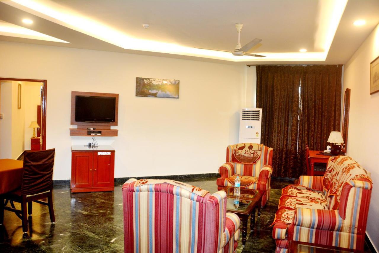 Hotel The Royal Residency Bodh Gaya Esterno foto