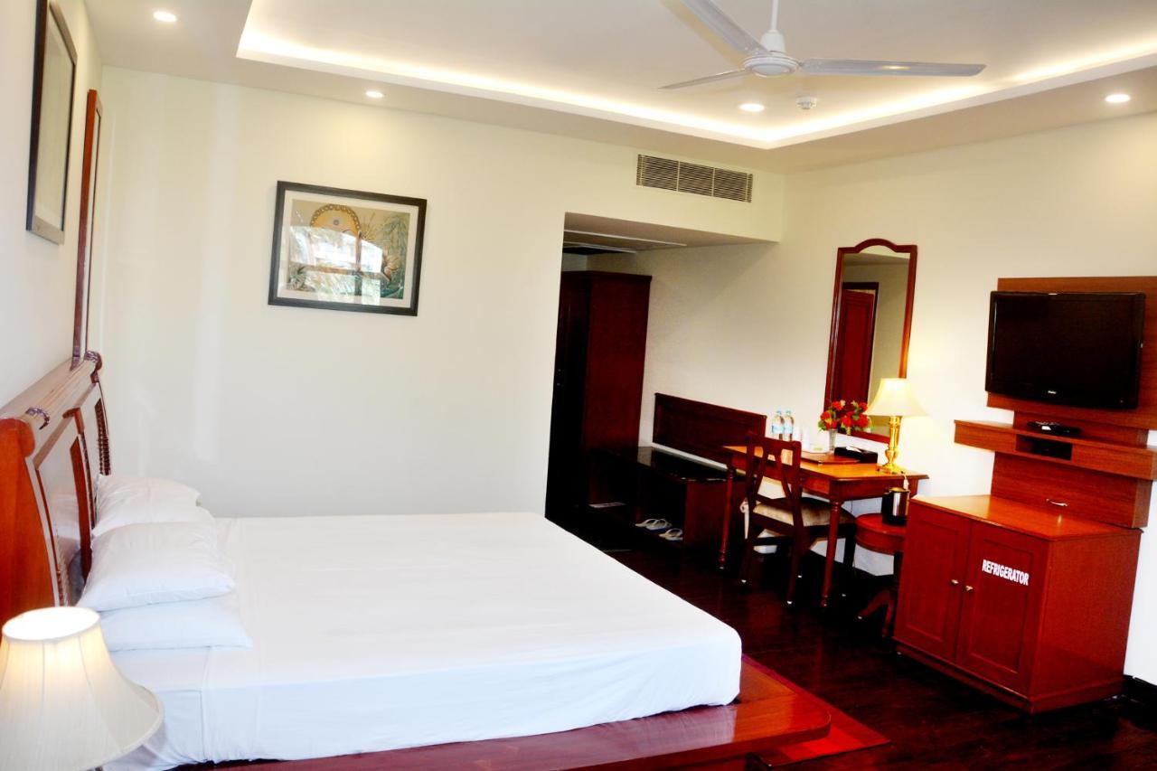 Hotel The Royal Residency Bodh Gaya Esterno foto